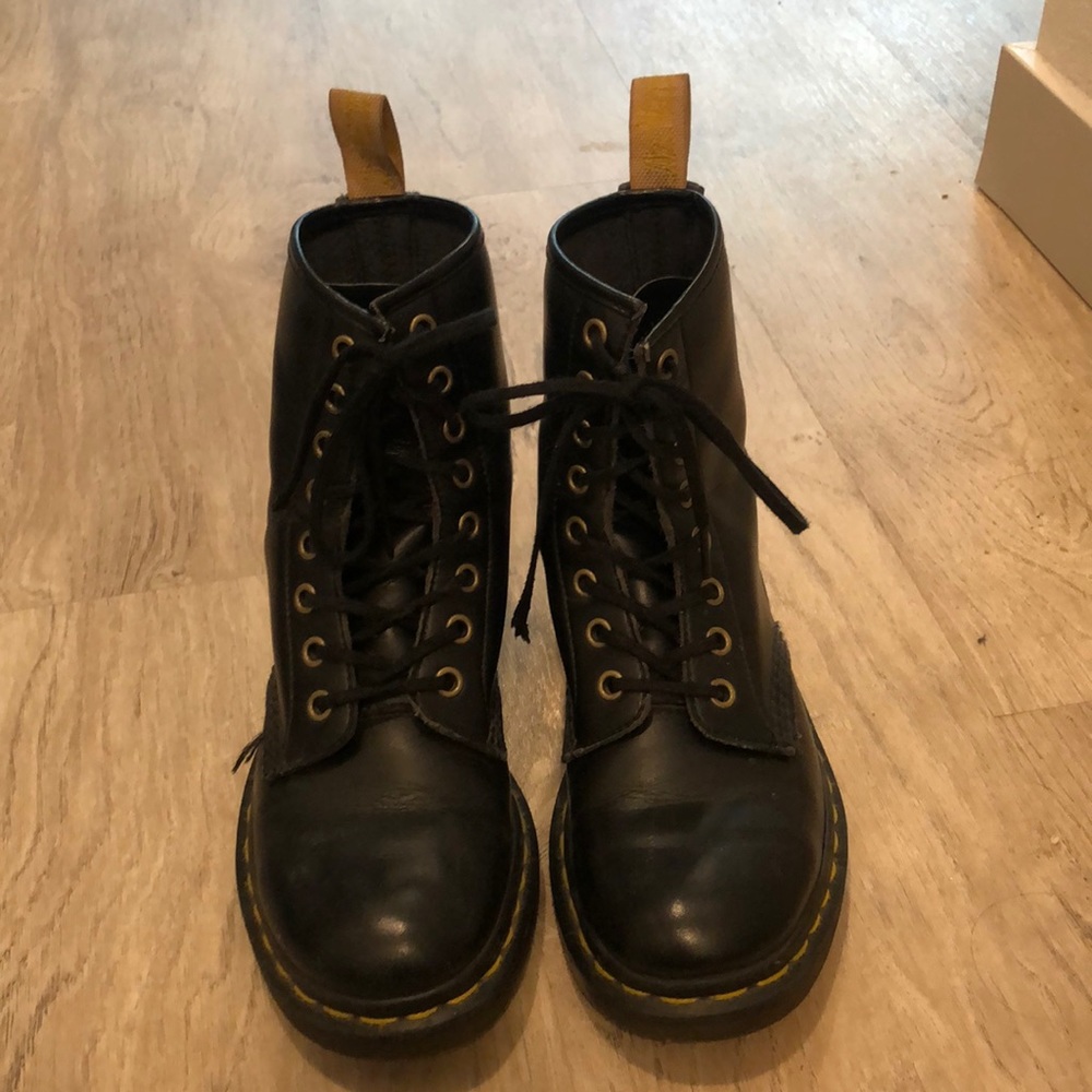 ORIGINAL doc martens 1460 vegan leather